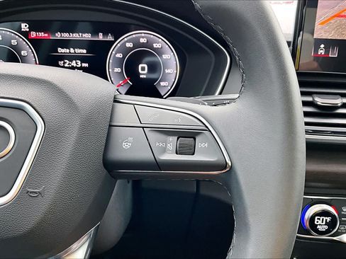 Used 2025 Audi Q5 2.0T Premium Plus AWD/4WD image 25