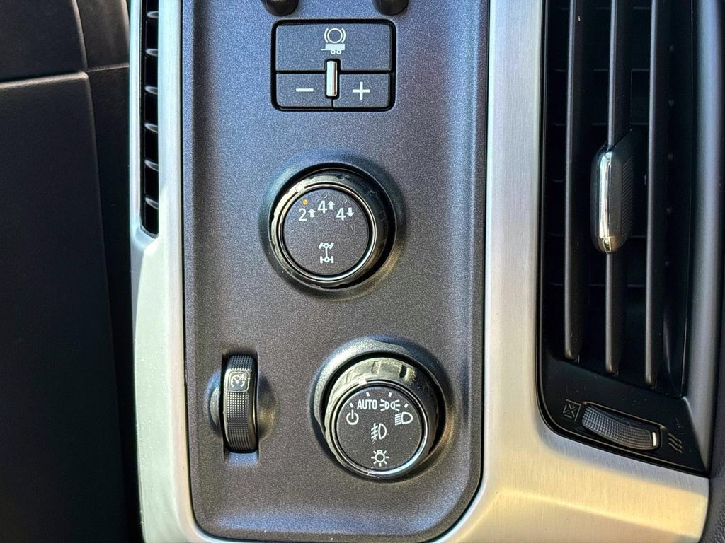 Used 2019 GMC Sierra 2500 SLE AWD/4WD image 26