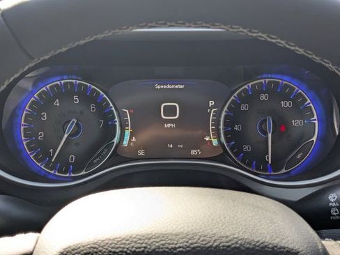 New 2026 Chrysler Pacifica Select image 27