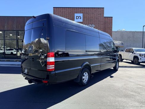 Used 2013 Mercedes-Benz Sprinter 2500 image 7