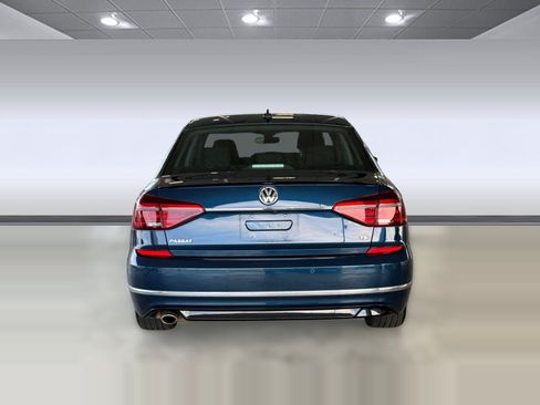 Used 2019 Volkswagen Passat 2.0T SE R-Line FWD image 10