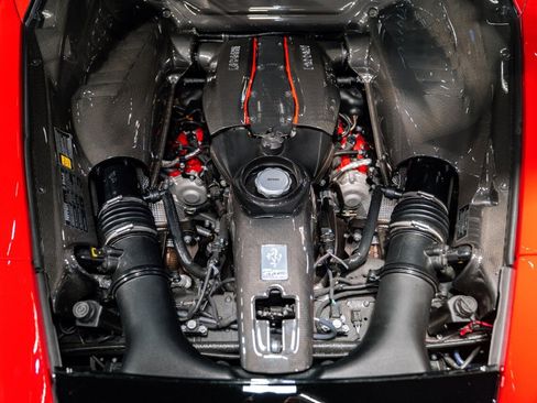 Used 2020 Ferrari 488 Pista Coupe image 37