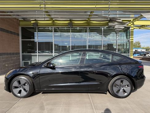 Used 2022 Tesla Model 3 image 7