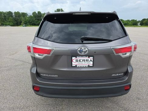 Used 2016 Toyota Highlander XLE AWD/4WD image 12