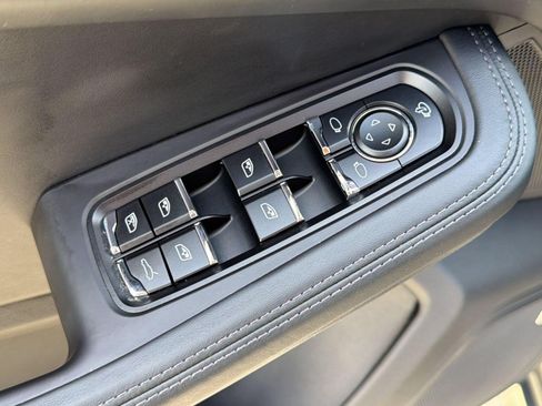 Certified 2024 Porsche Macan GTS AWD/4WD image 14