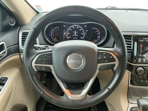 Used 2019 Jeep Grand Cherokee Limited w/ Trailer Tow Group IV image 11