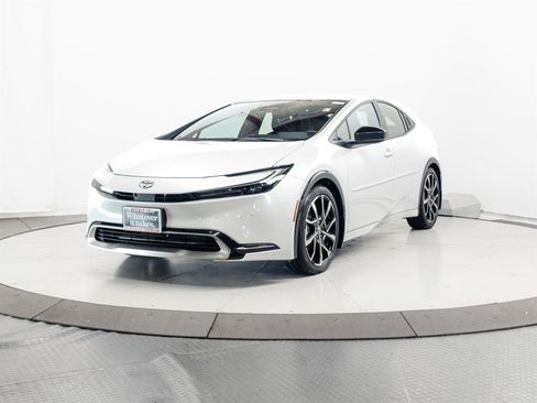 Certified 2025 Toyota Prius Plug-In Hybrid w/ Limited Premium Package FWD image 3