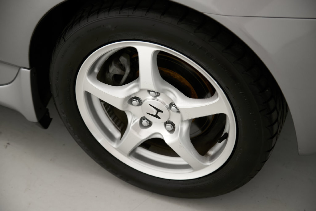 Used 2000 Honda S2000 image 12