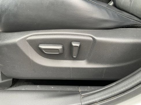 Used 2022 Mitsubishi Eclipse Cross image 13