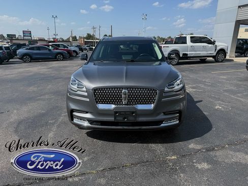 Used 2024 Lincoln Aviator Reserve w/ Equipment Group 201A AWD/4WD image 8