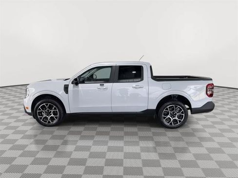 Certified 2025 Ford Maverick Lariat AWD/4WD image 2