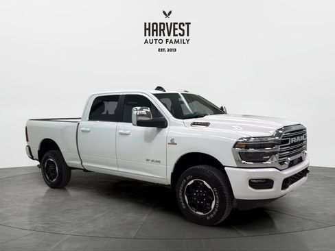Used 2026 RAM 2500 Laramie AWD/4WD image 9