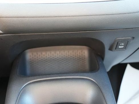 Used 2025 Toyota Corolla LE FWD image 36