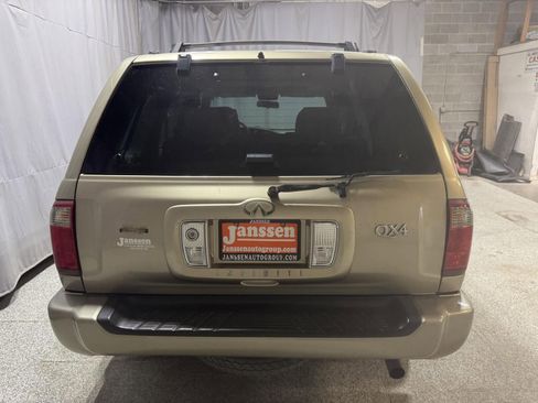 Used 2002 INFINITI QX4 Luxury image 3