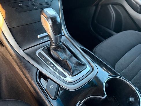 Used 2017 Ford Edge SE AWD/4WD image 27