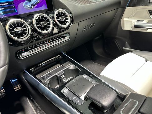 Certified 2022 Mercedes-Benz GLA 250 4MATIC image 25