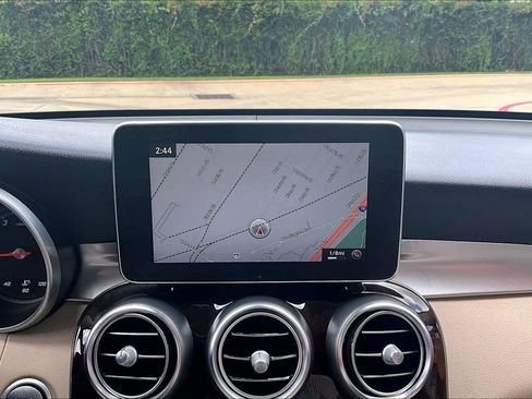 Used 2017 Mercedes-Benz GLC 300 image 43
