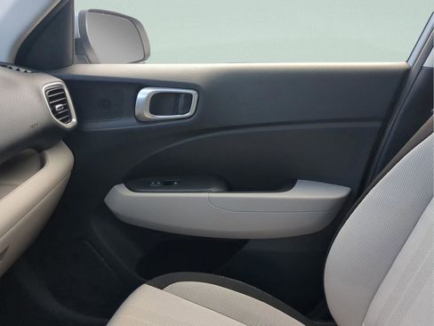 New 2026 Hyundai Venue SEL FWD image 38