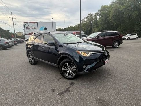 Used 2018 Toyota RAV4 XLE w/ Plus Extra Value Package AWD/4WD image 2