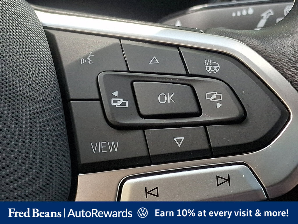 Certified 2023 Volkswagen Taos SE w/ Panoramic Sunroof Package AWD/4WD image 29