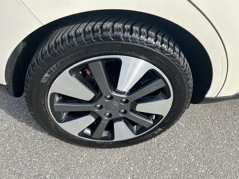 Used 2016 Kia Soul ! w/ Premium Package image 12