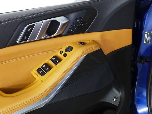 Certified 2022 BMW X5 xDrive45e w/ Executive Package image 12