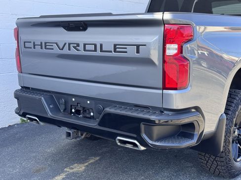 Used 2022 Chevrolet Silverado 1500 LT Trail Boss w/ Bed Protection Package image 5