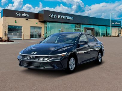 New 2026 Hyundai Elantra SE w/ Cargo Package