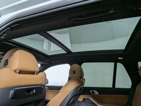 Used 2025 BMW X5 xDrive40i image 11