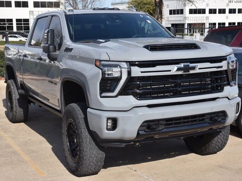 Used 2024 Chevrolet Silverado 2500 LTZ w/ LTZ Plus Package image 4