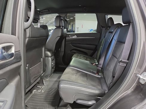 Used 2020 Jeep Grand Cherokee Altitude image 28