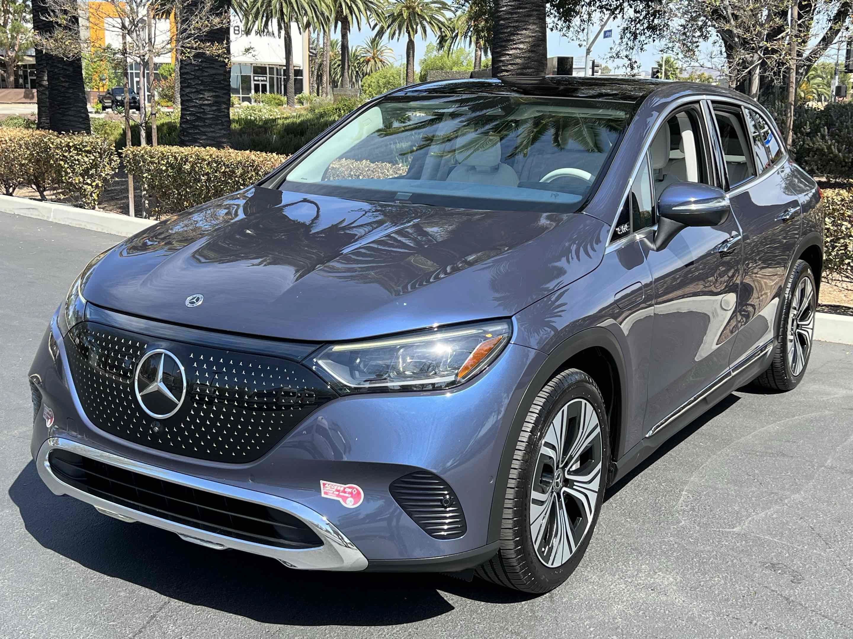 Used 2023 Mercedes-Benz EQE 350+ SUV w/ Exclusive Trim Package image 16