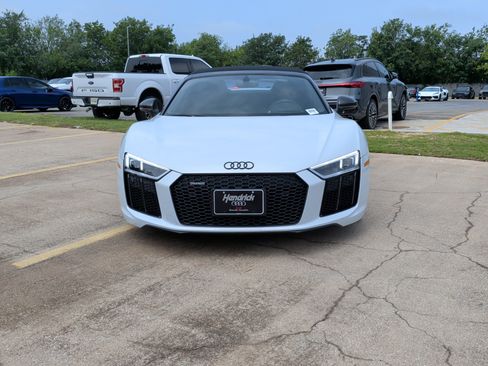 Used 2018 Audi R8 V10 plus AWD/4WD image 3