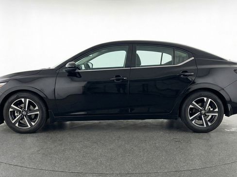 Used 2025 Nissan Sentra SV image 5