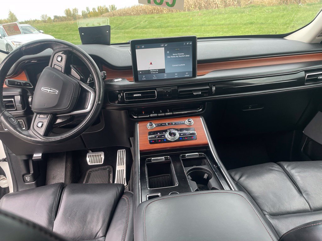 Used 2020 Lincoln Aviator Reserve w/ Equipment Group 202A AWD/4WD image 12