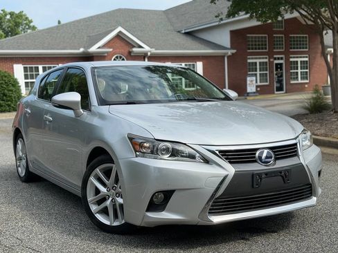 Used 2016 Lexus CT 200h w/ Seat Comfort Package FWD image 7