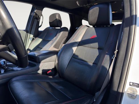 Used 2024 Dodge Durango GT image 10