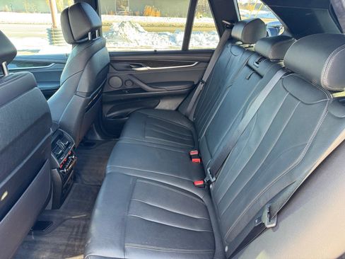Used 2017 BMW X5 xDrive50i image 10
