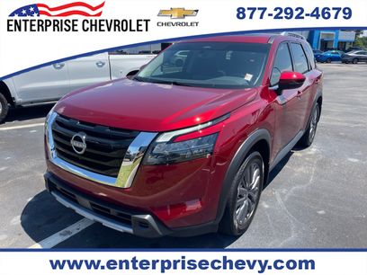 Used 2025 Nissan Pathfinder SL w/ SL Premium Package