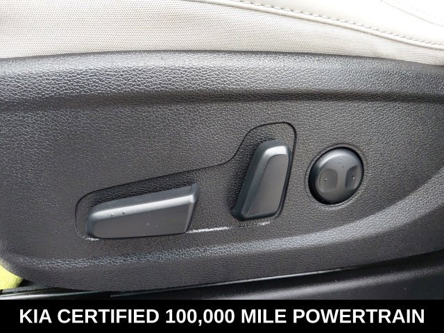 Certified 2024 Kia Telluride S w/ S Sunroof Package FWD image 22