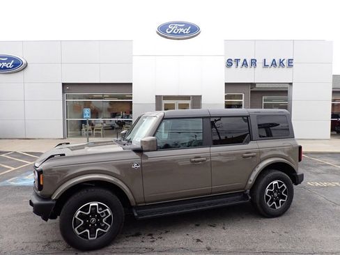 Certified 2025 Ford Bronco Outer Banks image 1