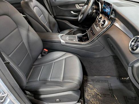 Used 2022 Mercedes-Benz GLC 300 image 20