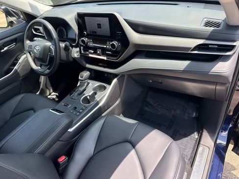 Used 2026 Toyota Highlander XLE AWD/4WD image 19
