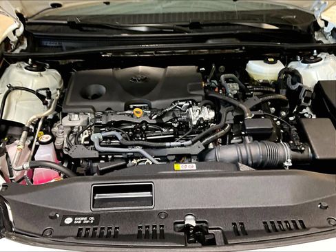 Used 2025 Toyota Camry LE image 29