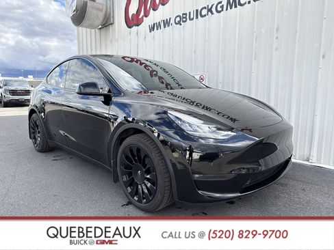 Used 2021 Tesla Model Y Long Range image 24