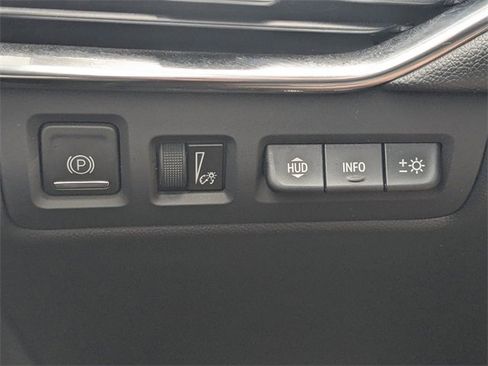 Used 2022 Cadillac XT4 Sport image 27