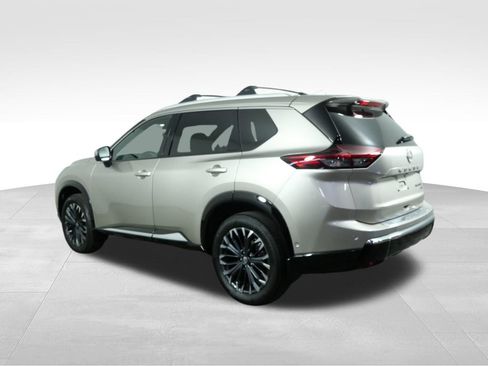 Used 2026 Nissan Rogue Platinum w/ Platinum Premium Package AWD/4WD image 8