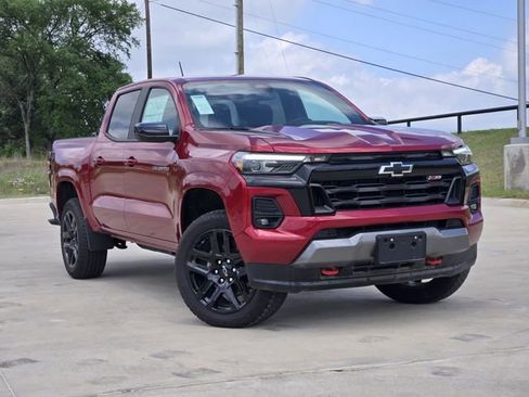 New 2025 Chevrolet Colorado Z71 w/ Z71 Convenience Package 2 AWD/4WD image 1