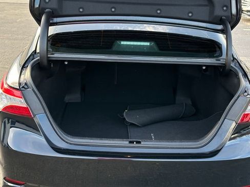 Used 2020 Toyota Camry XSE image 36