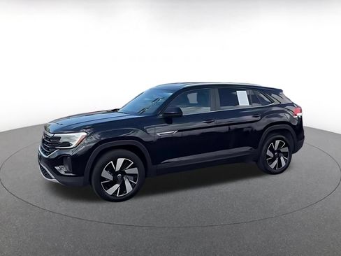 Used 2025 Volkswagen Atlas Cross Sport SE AWD/4WD image 7